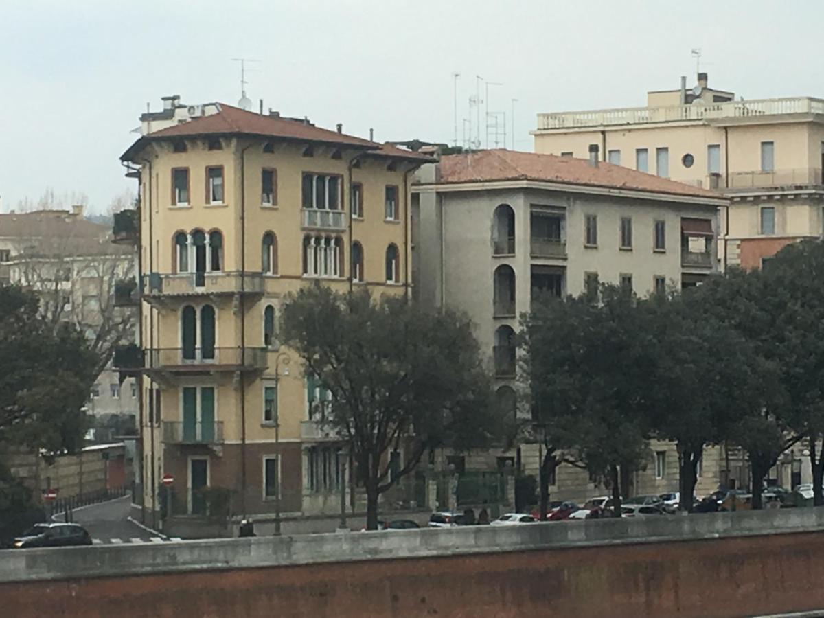 Aparthotel Adige Penthouse Werona Zewnętrze zdjęcie