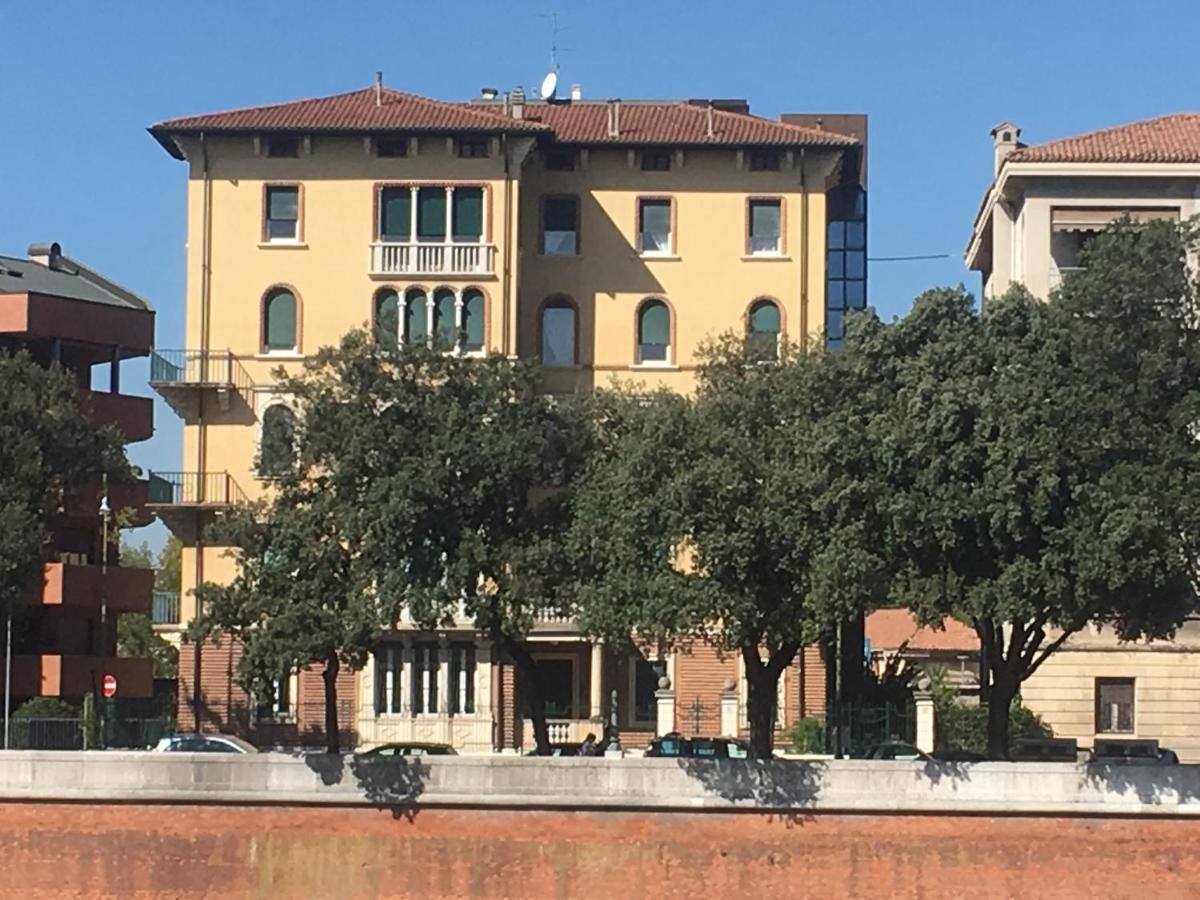Aparthotel Adige Penthouse Werona Zewnętrze zdjęcie